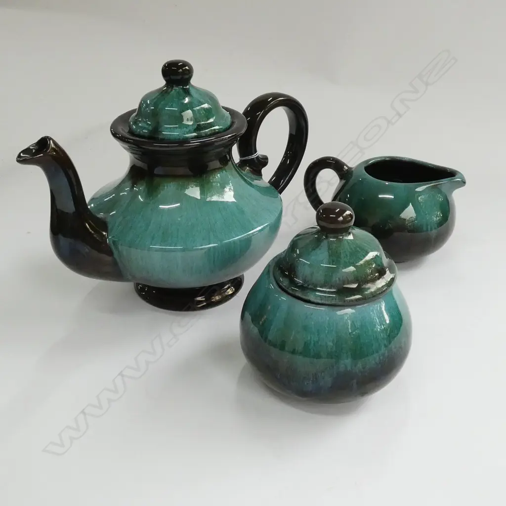 3 PCES BLUE MOUNTAIN POTTERY; TEAPOT, MILK, SUGAR Image 1++