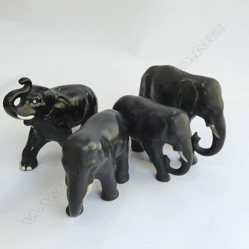 SET OF FOUR SYLVAC ELEPHANTS Image 1++