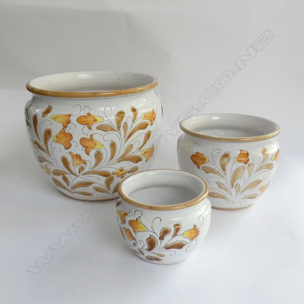 3x ITALIAN POT PLANTERS IN 3 DIFFERENT SIZES  Image 1++