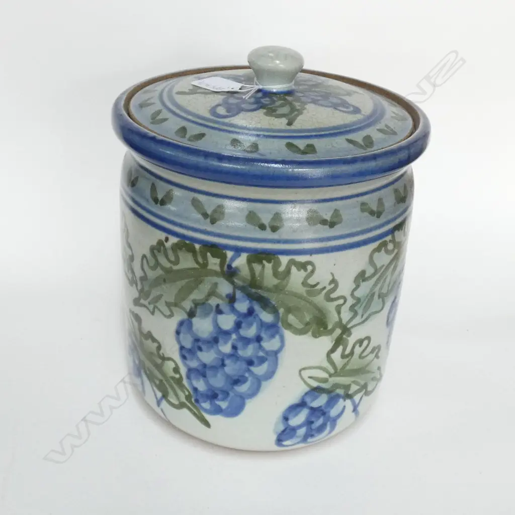 CHARLIE SEAKINS LIDDED POT H. 270MM Image 1++