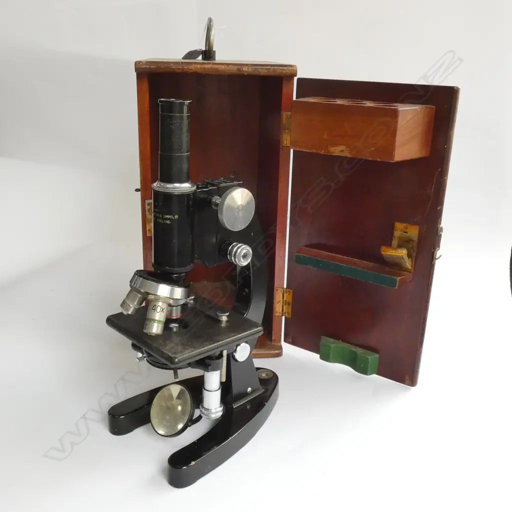 VINTAGE COOKE, TROUGHTON & SIMMS CASED MICROSCOPE Image 1++