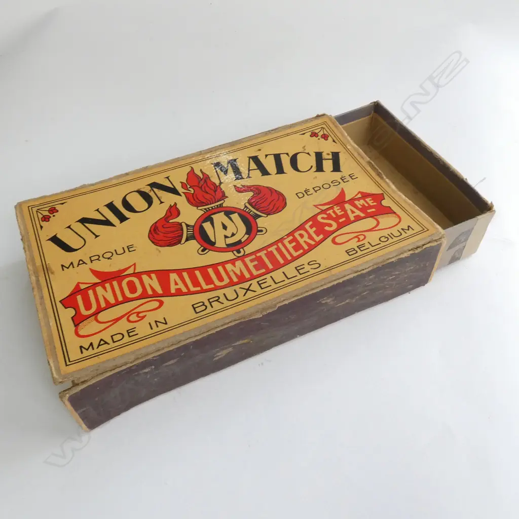 SCARCE LG 'UNION MATCHES' SHOP DISPLAY. 310 X 195MM Image 1++