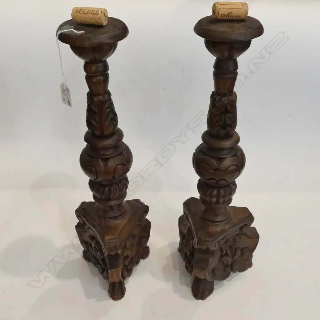 2 WOODEN CANDLESTICKS H 590 MM Image 1++
