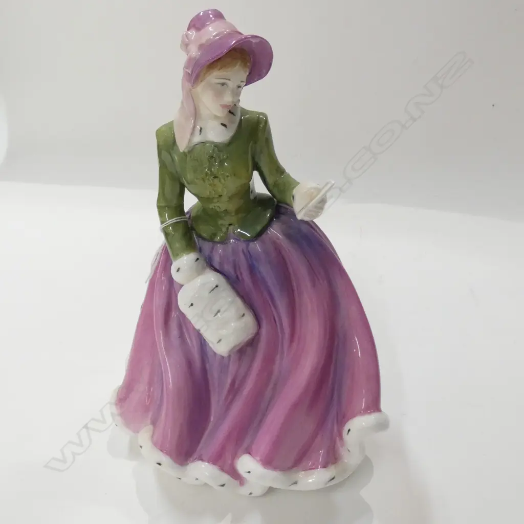 R/DOULTON FIGURINE 'SPECIALLY FOR YOU' WITH BOX Image 1++