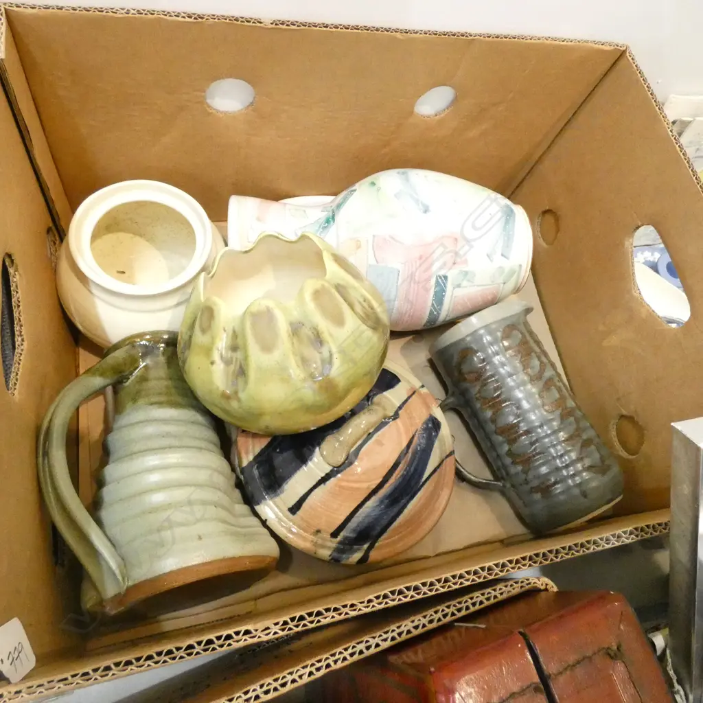 BOX LOT ASST. STUDIO CERAMICS  Image 1++