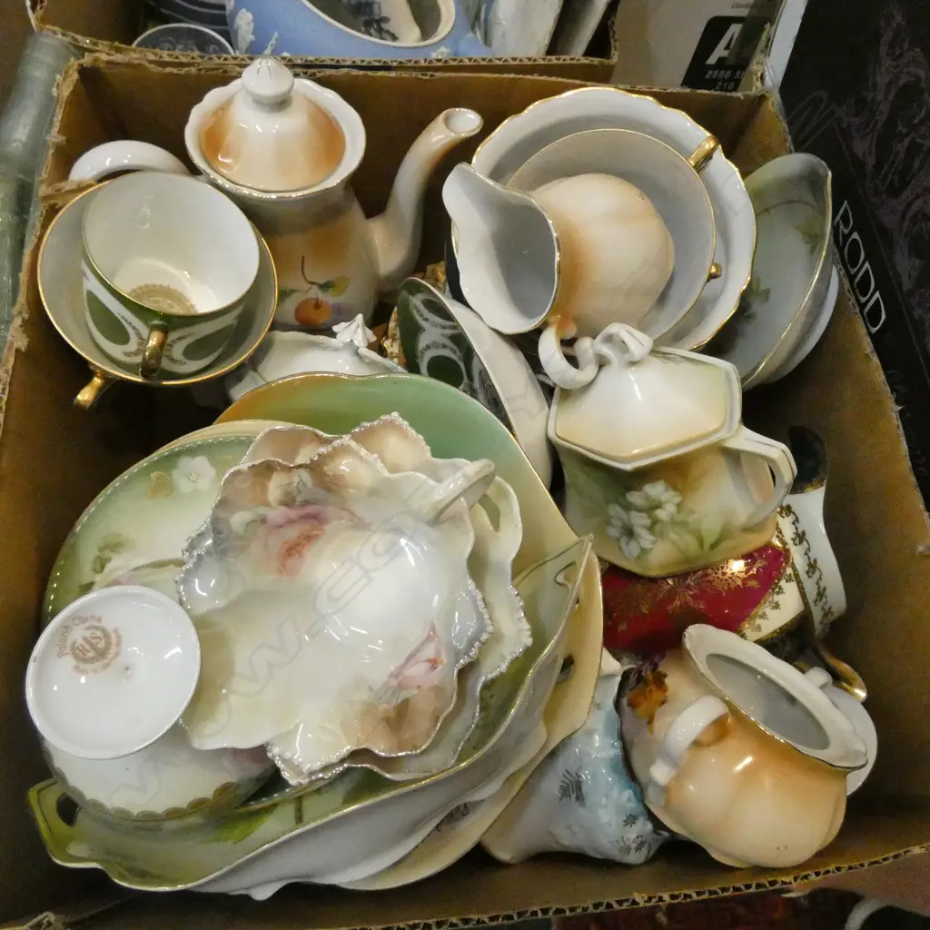 BOX LOT ASST. CHINA Image 1++