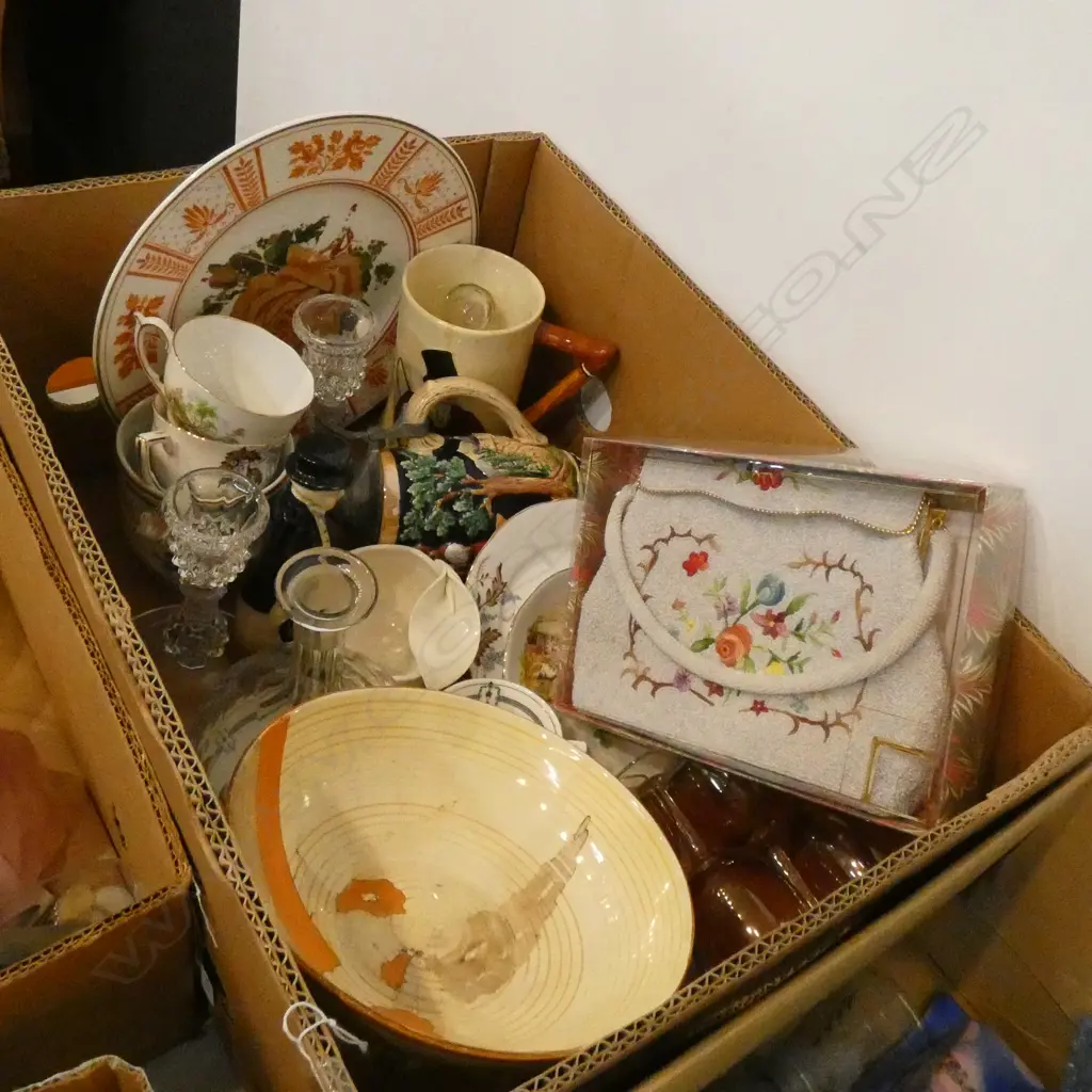 LOT ASST CHINA/CLARICE CLIFF BOWL ETC Image 1++