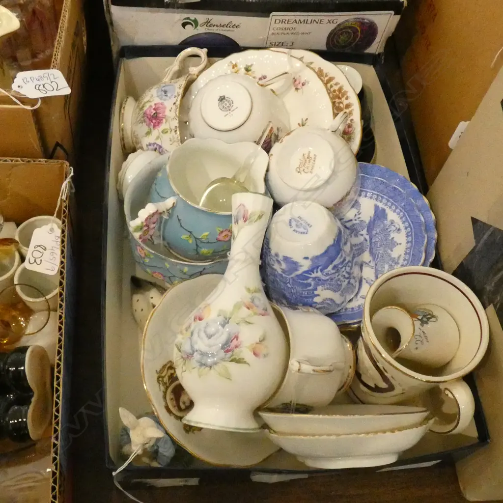 BOX LOT ASST. CHINA Image 1++