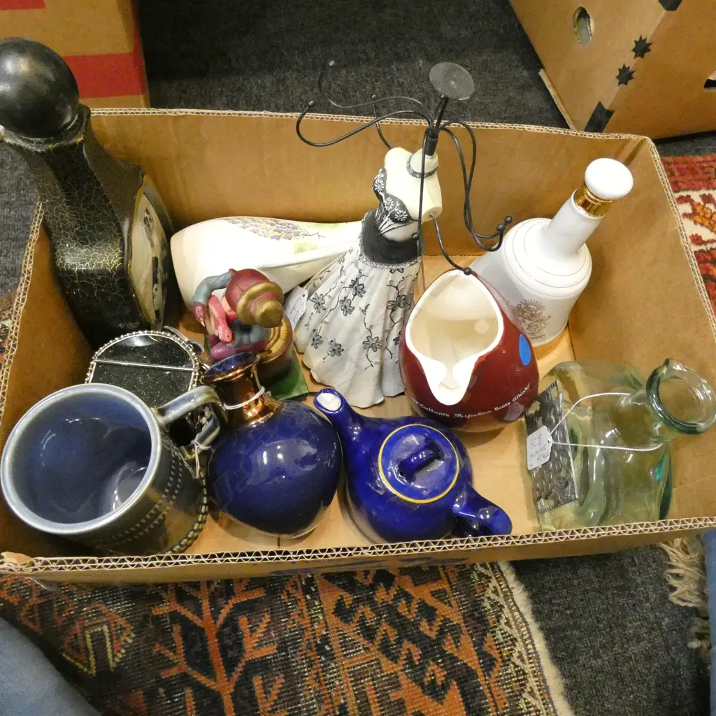 BOX LOT ASST WHISKEY JUGS, VASES ETC Image 1++
