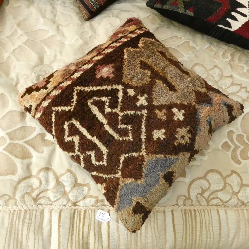 KURDISH KELIM CUSHION Image 1++