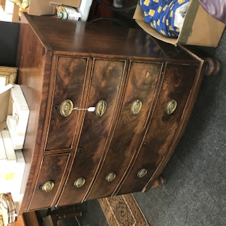 GEORGIAN MAHOGANY BOW FRONT CHEST W. 1040MM Image 1++