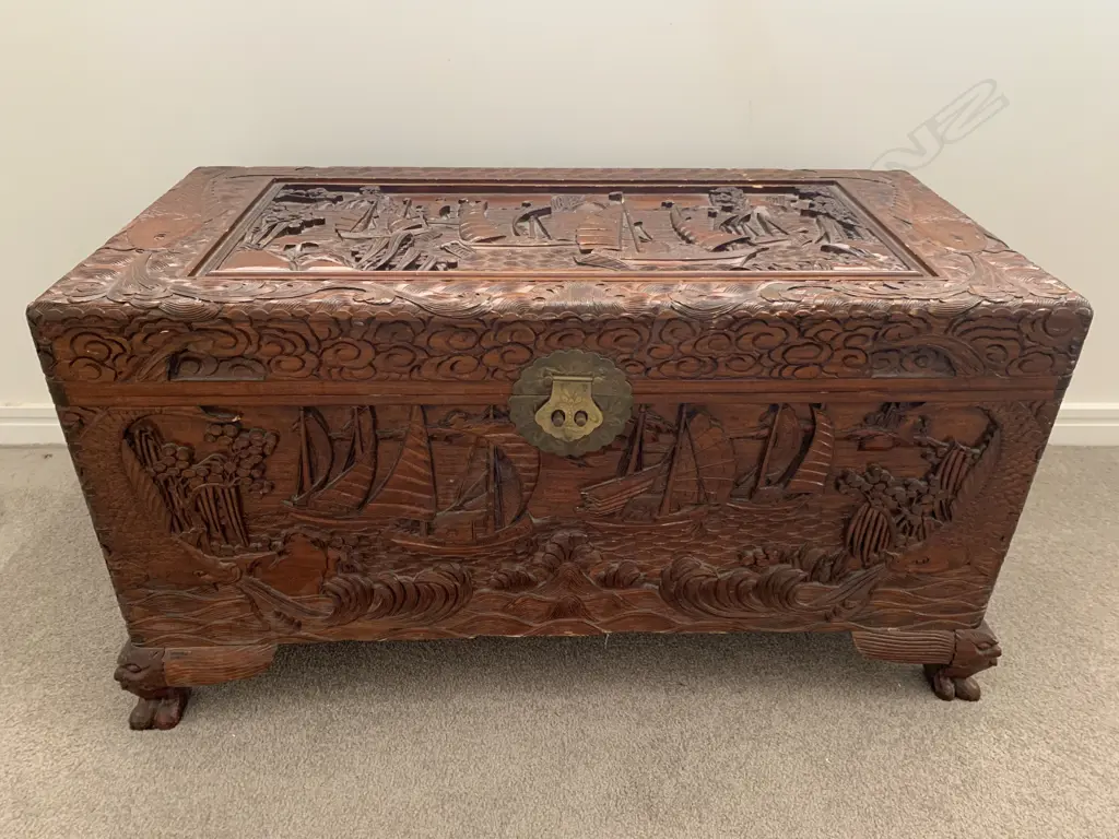 CHNESE CARVED CAMPHORWOOD TRUNK Image 1++