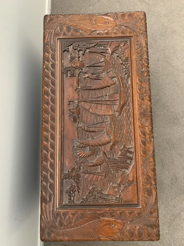 CHNESE CARVED CAMPHORWOOD TRUNK Image 1++