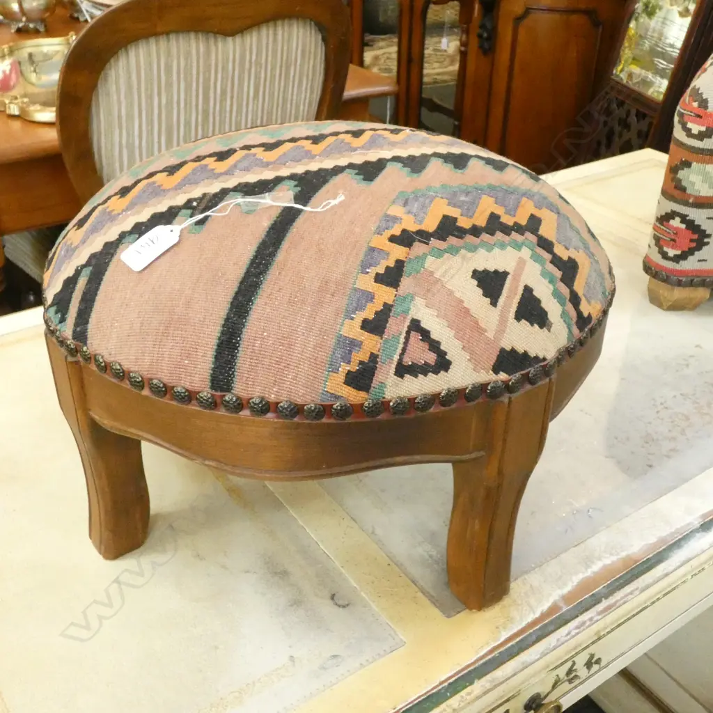 TURKISH KELIM FOOTSTOOL Image 1++