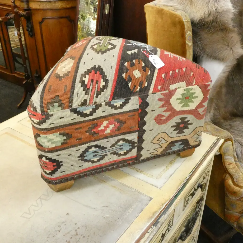 TURKISH KELIM FOOTSTOOL Image 1++