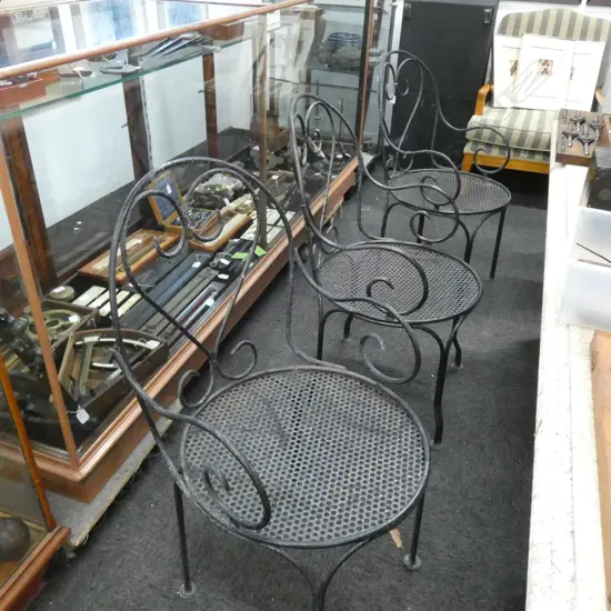 8 IRON OUTDOOR CHAIRS W. 520MM