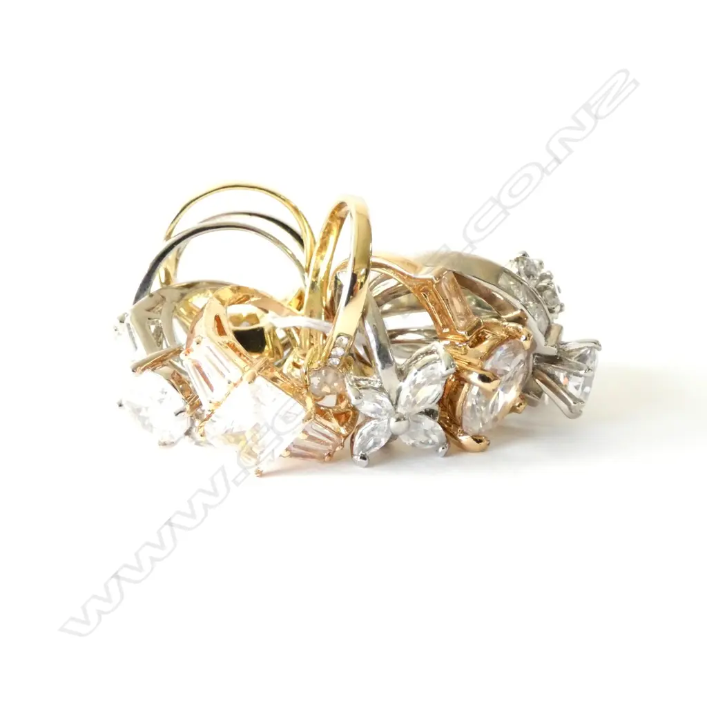 12 COSTUME RINGS  Image 1++