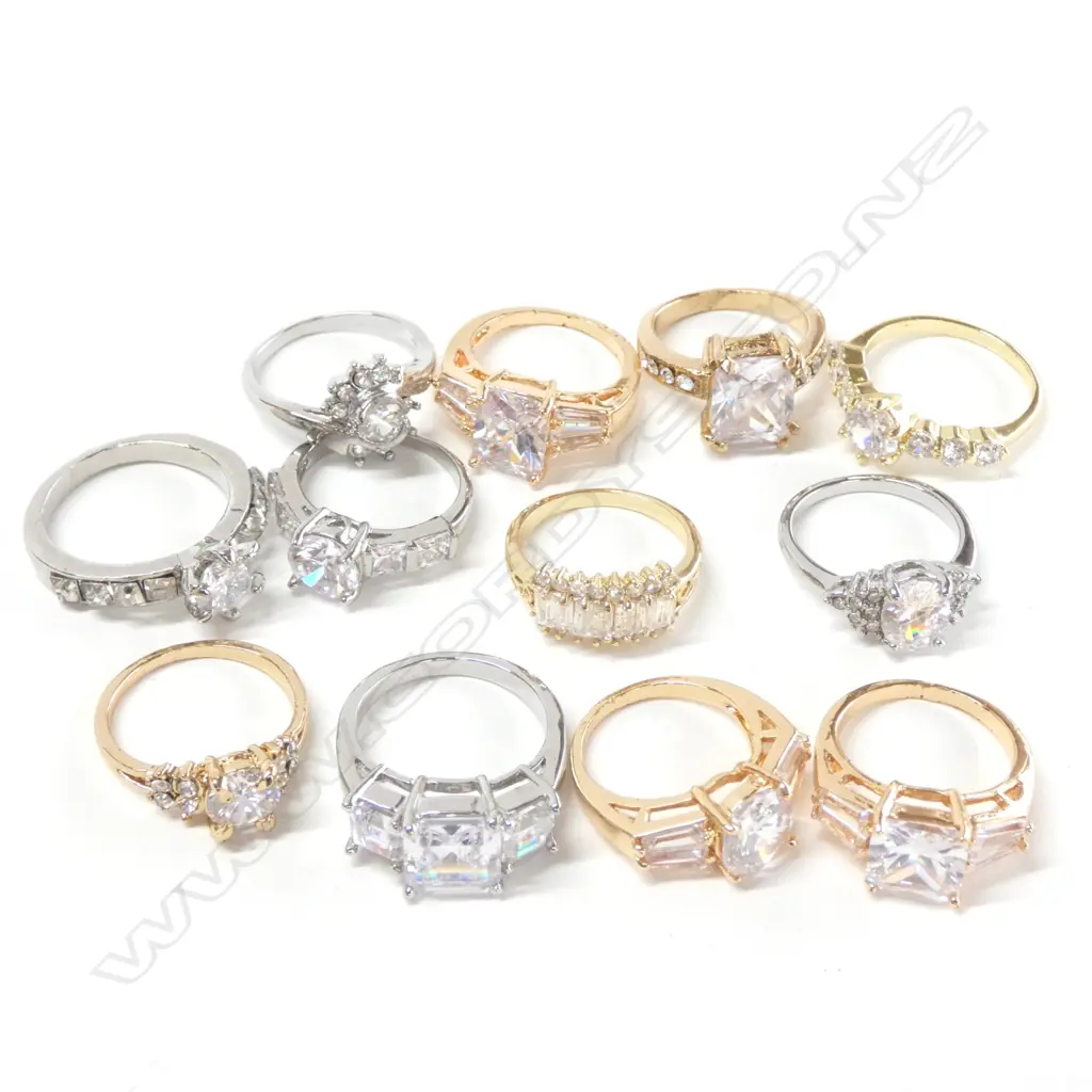 12 COSTUME RINGS  Image 1++