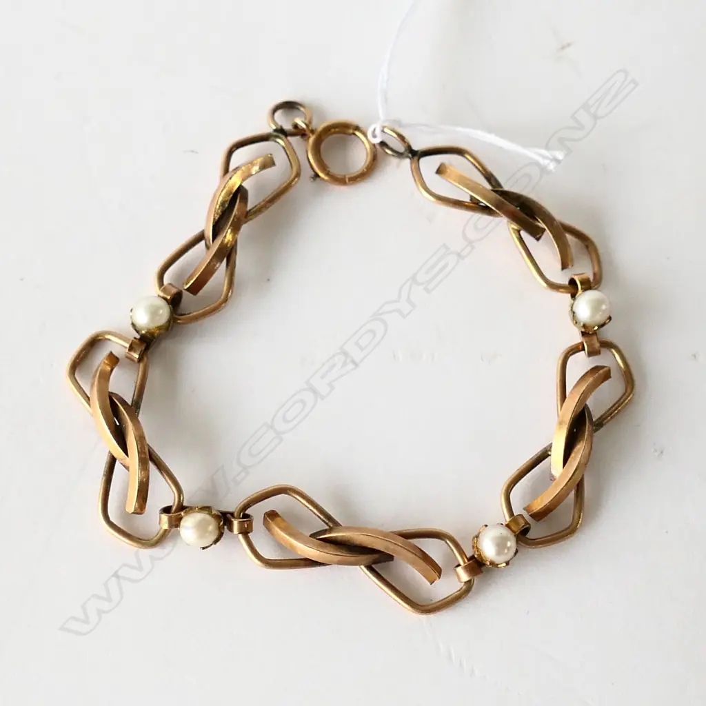 GOLD PLATED & PEARL BRACELET 14CT GOLD CLASP Image 1++
