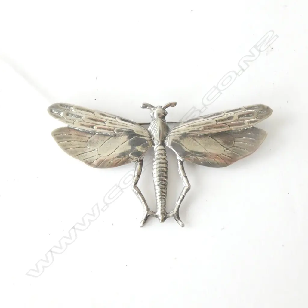 SILVER DRAGONFLY BROOCH Image 1++