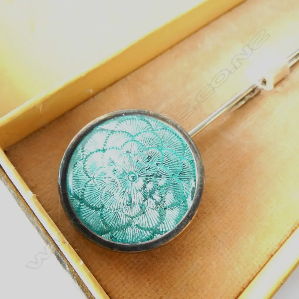 BOXED ENAMEL & SILVER HATPINS/TIE PIN AND STUDS Image 1++