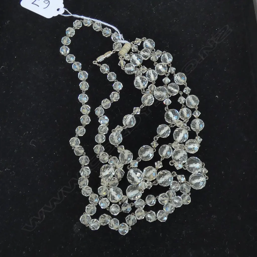 TWO VINTAGE CRYSTAL NECKLACES Image 1++