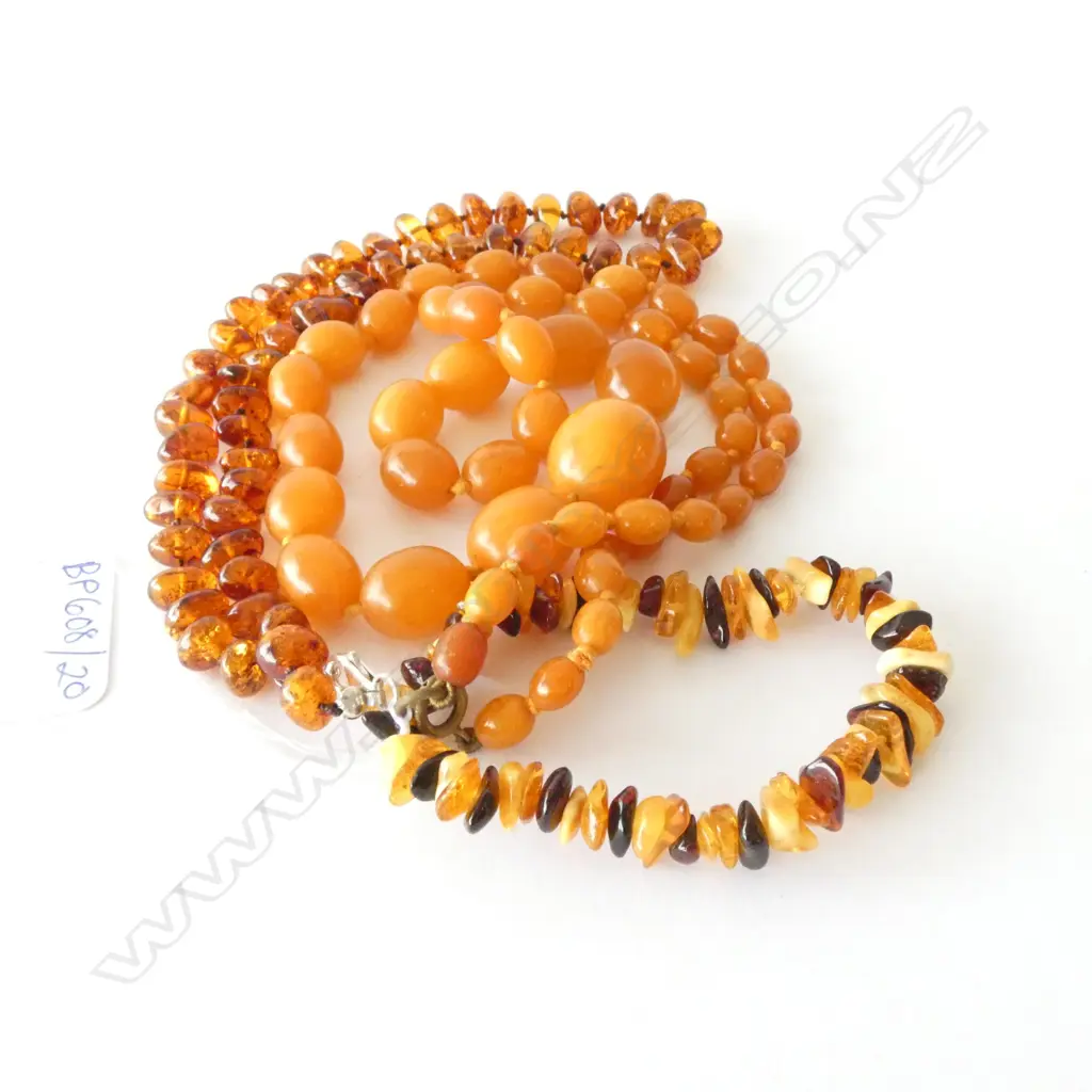 3 AMBER NECKLACES ONE UNCERTAIN Image 1++