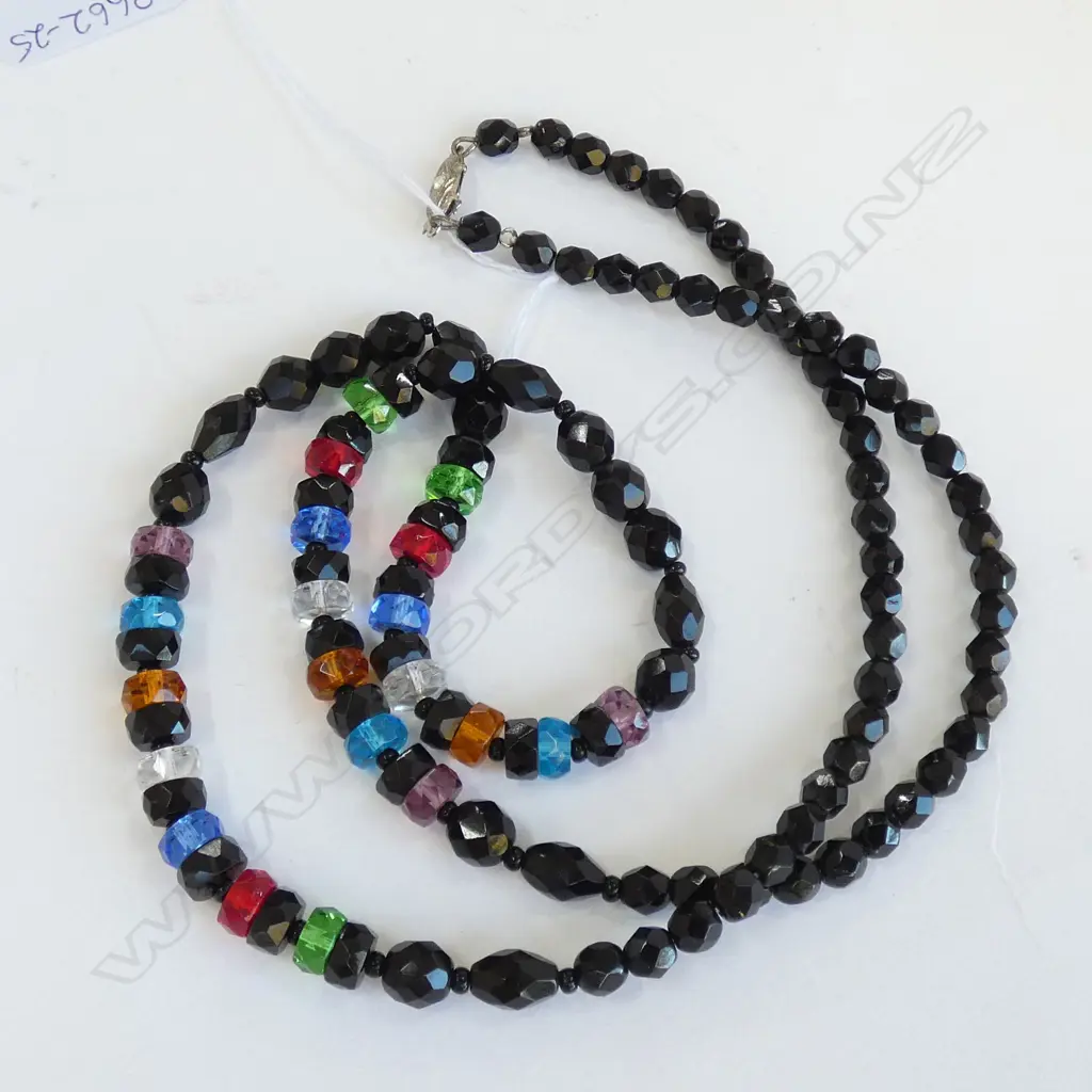 VINTAGE FRENCH GLASS AND CRYSTAL NECKLACE Image 1++