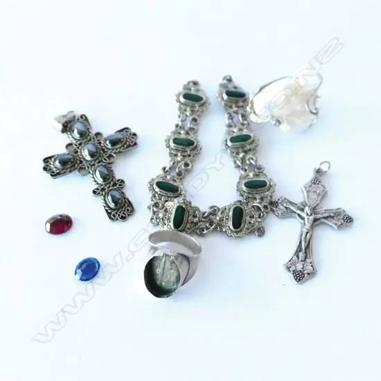 BAG COSTUME + SILVER JEWELLERY + 2 COLOURED STONES