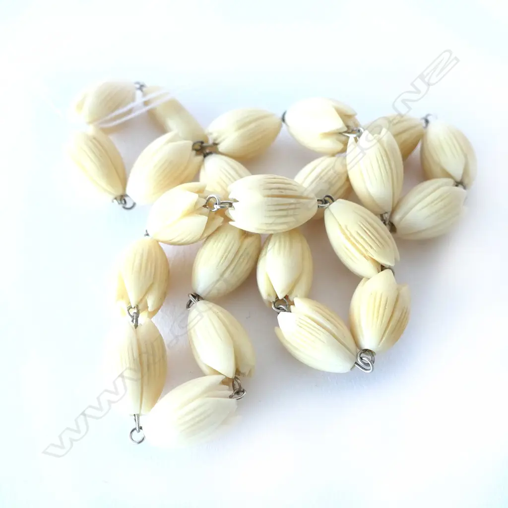 CARVED BONE BELL FLOWER BEAD NECKLACE Image 1++