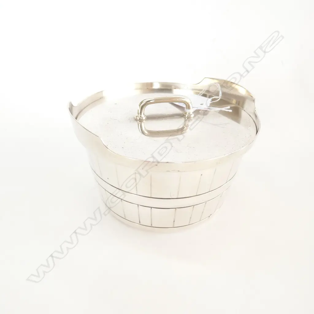 C1900 SILVER PLATE LIDDED BARREL DISH Image 1++