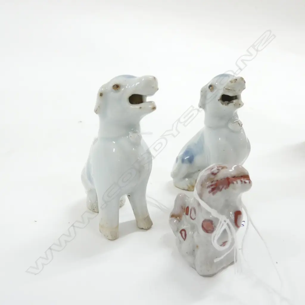 PR CHINESE BLUE UNDERGLAZE DOGS H.70MM + 1 OTHER Image 1++