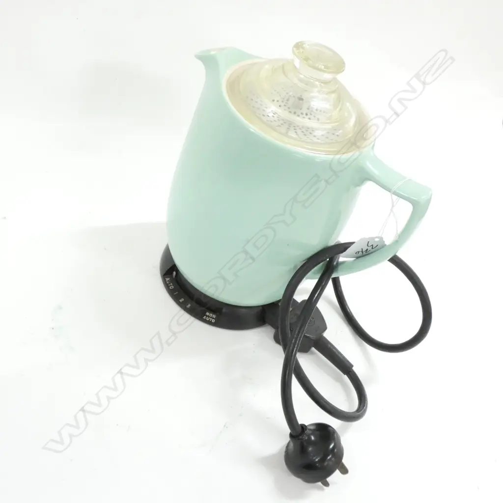 A VINTAGE RUSSELL HOBBS C/LYNN? COFFEE POT Image 1++