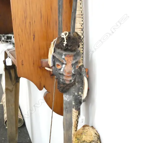 3 VANUATU TRIBAL PCES; BOW, ETC L. 1640MM