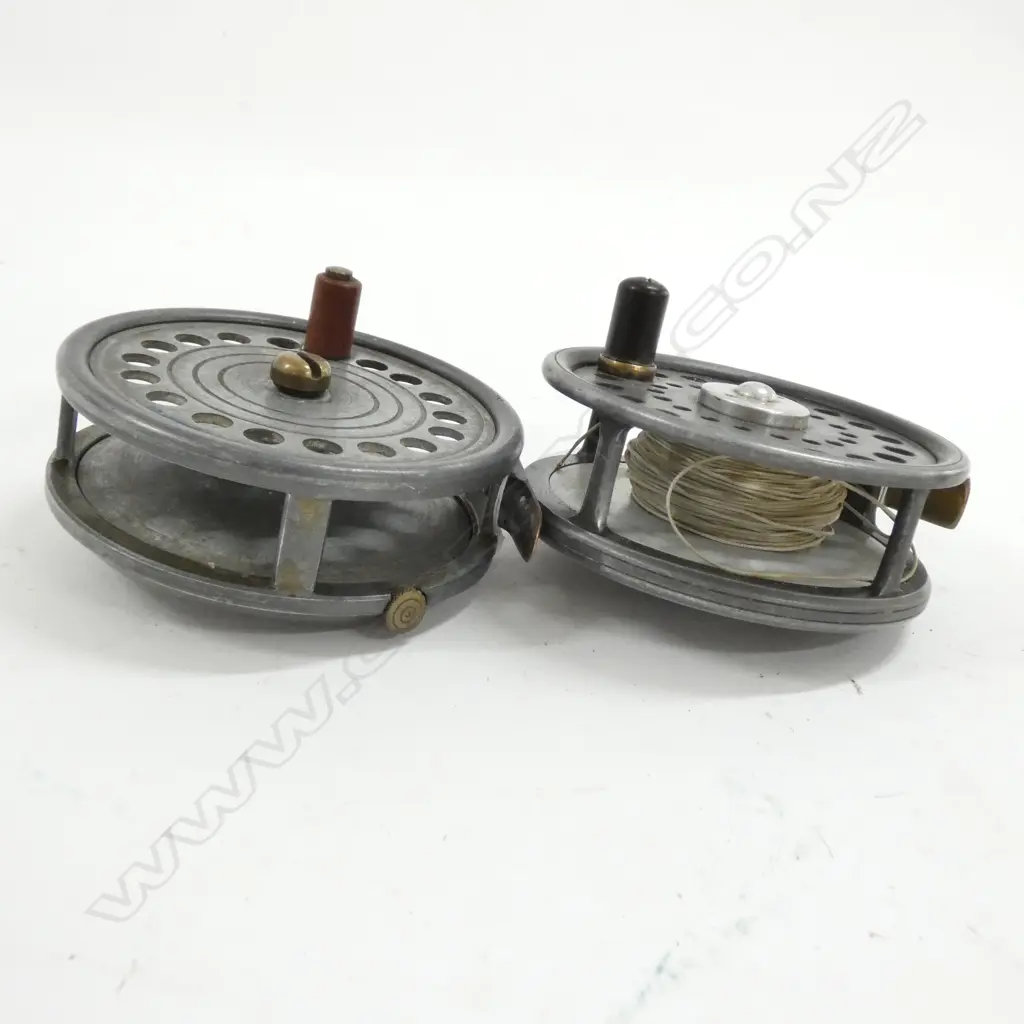 JJS WALKER BRAMPTON REEL (made for R. Sanderson, Turangi) + ST. JAMES, BRITISH MADE FLY REEL  Image 1++