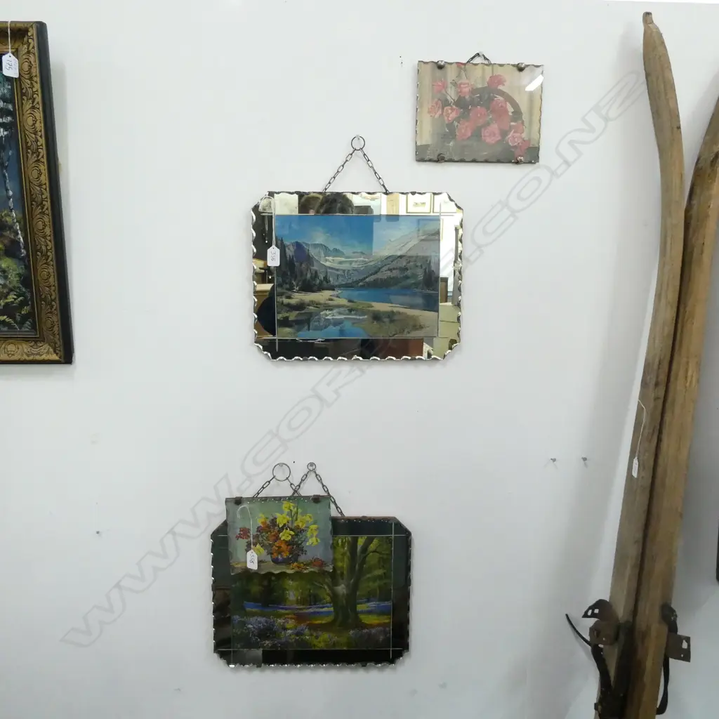 4 VINTAGE PICTURE MIRRORS  Image 1++