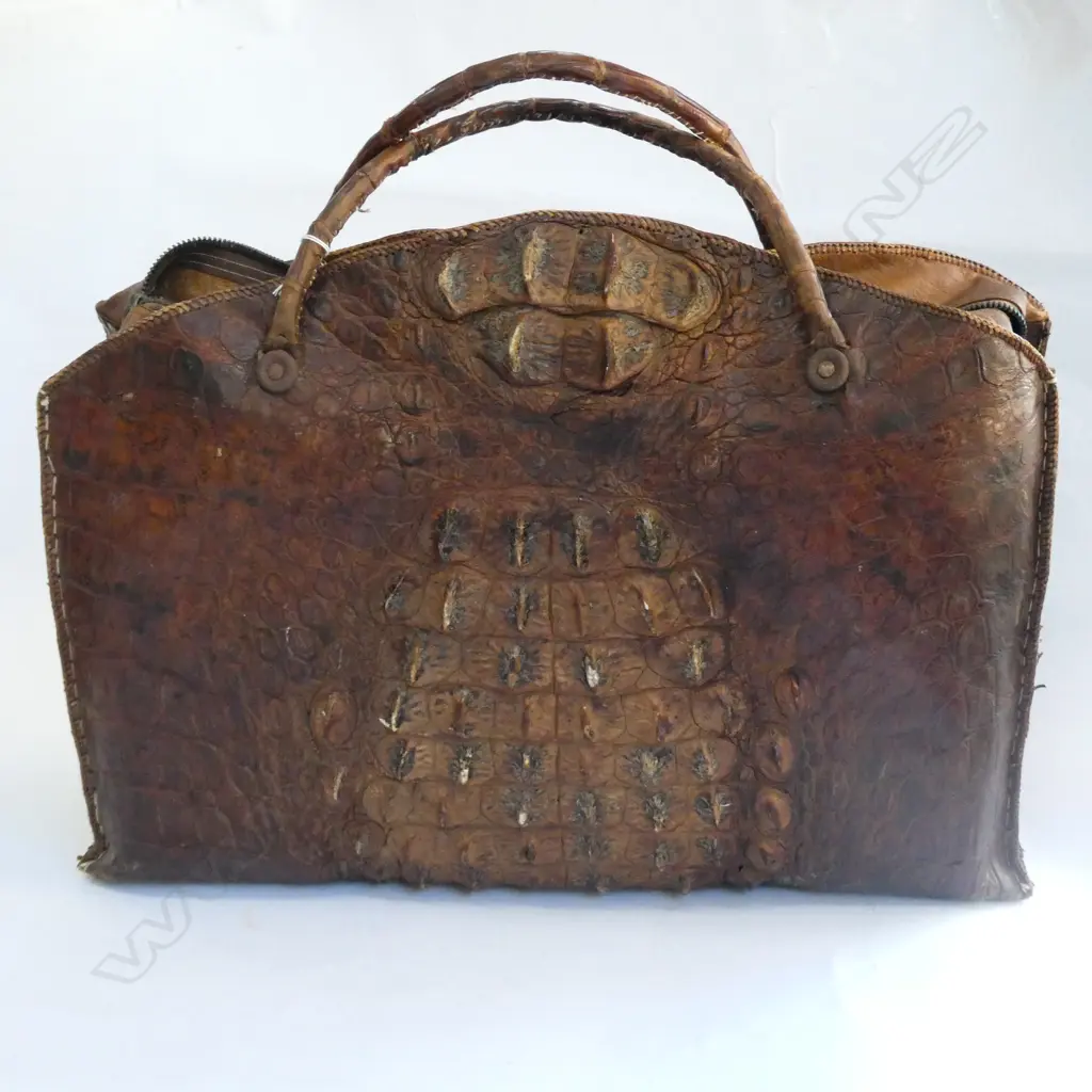 LARGE ALLIGATOR / CROCODILE SKIN BAG W. 520MM Image 1++
