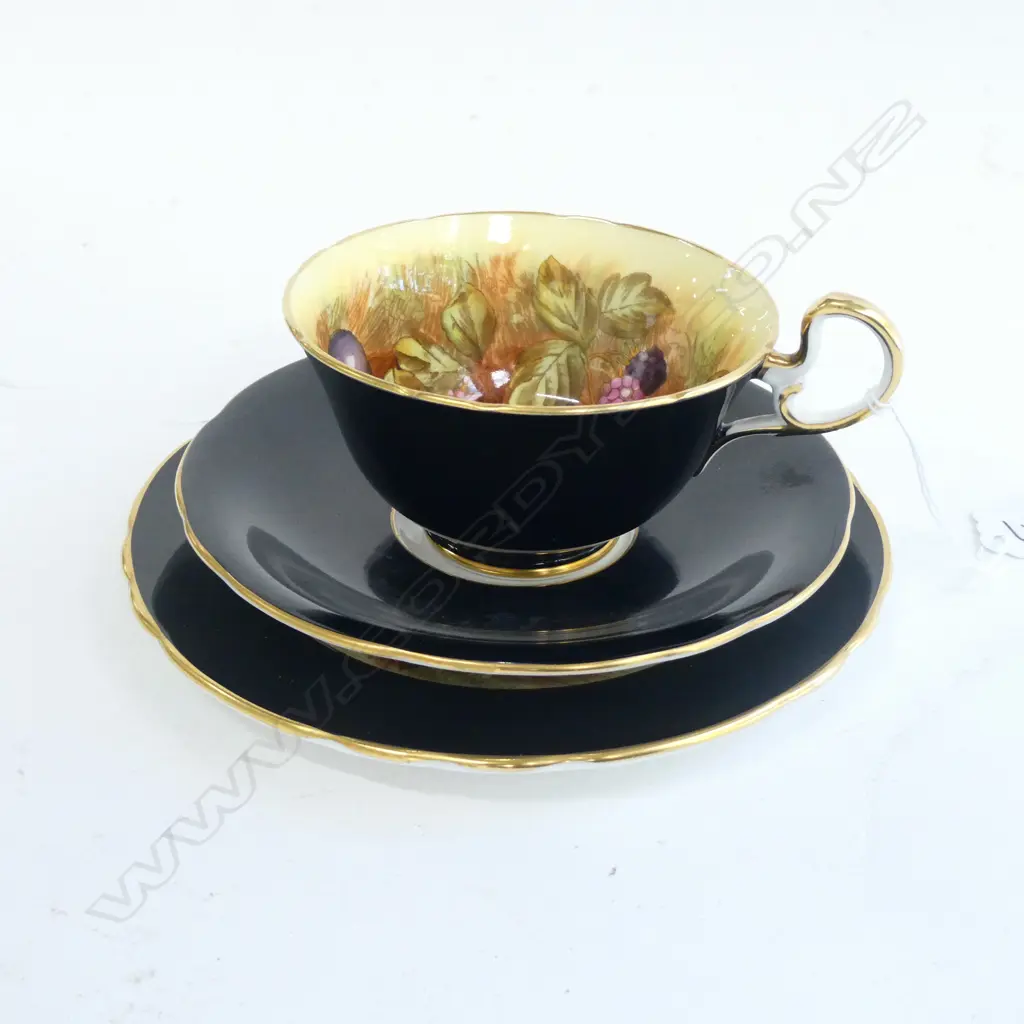 AYNSLEY ORCHARD GOLD TRIO Image 1++