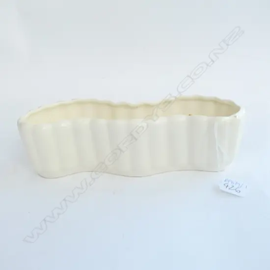 CROWN LYNN TROUGH VASE L. 270MM AF