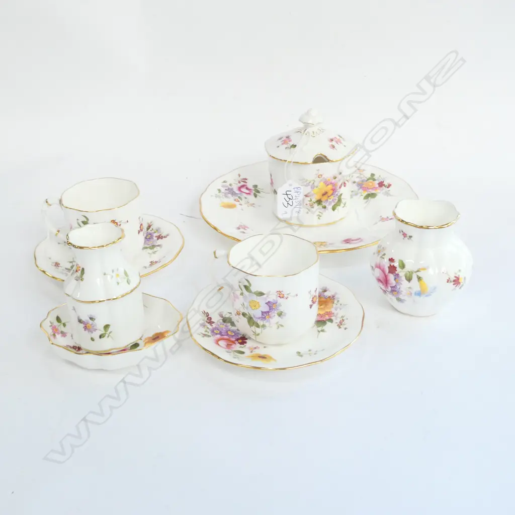 9 PCES ROYAL CROWN DERBY POSIES Image 1++