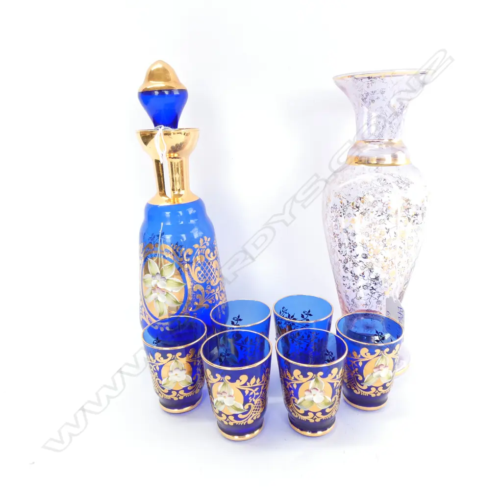 BLUE VENETIAN DECANTER WITH 6 GLASSES + VASE H. 245MM Image 1++