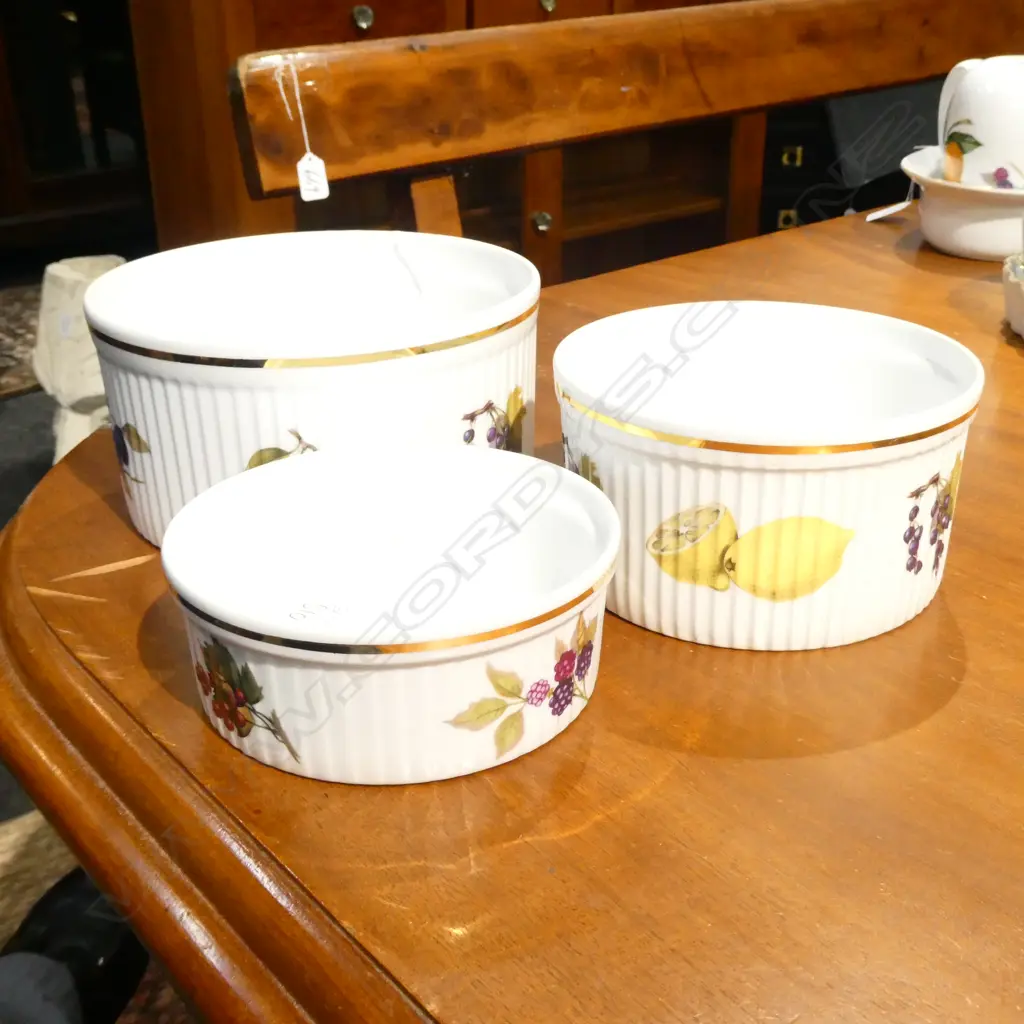 3 R/WORCESTER EVESHAM RAMEKINS 185MM DIA Image 1++