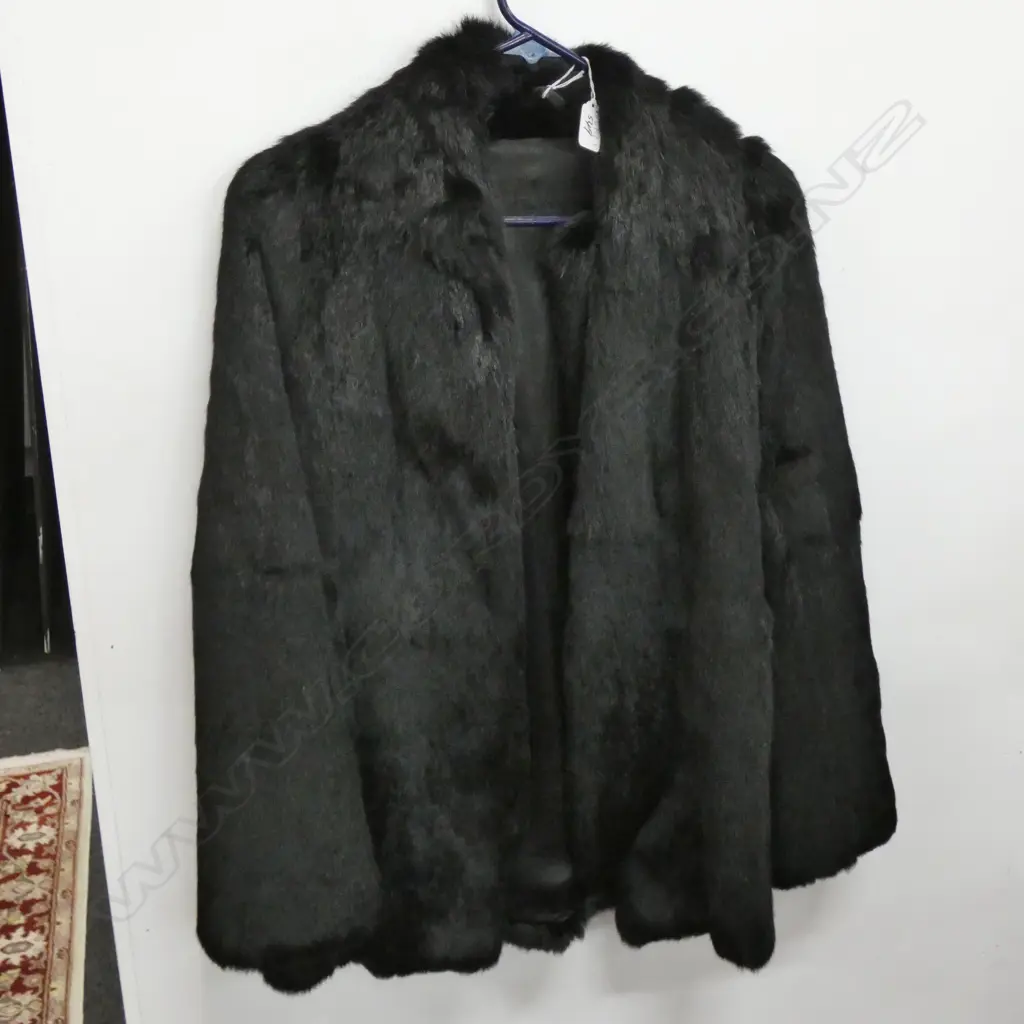 FRENCH BLACK FUR COAT  Image 1++
