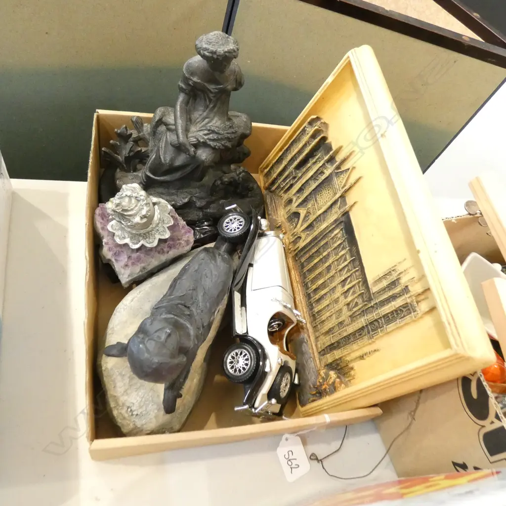 SMALL BOX SCULPTURE ETC Image 1++