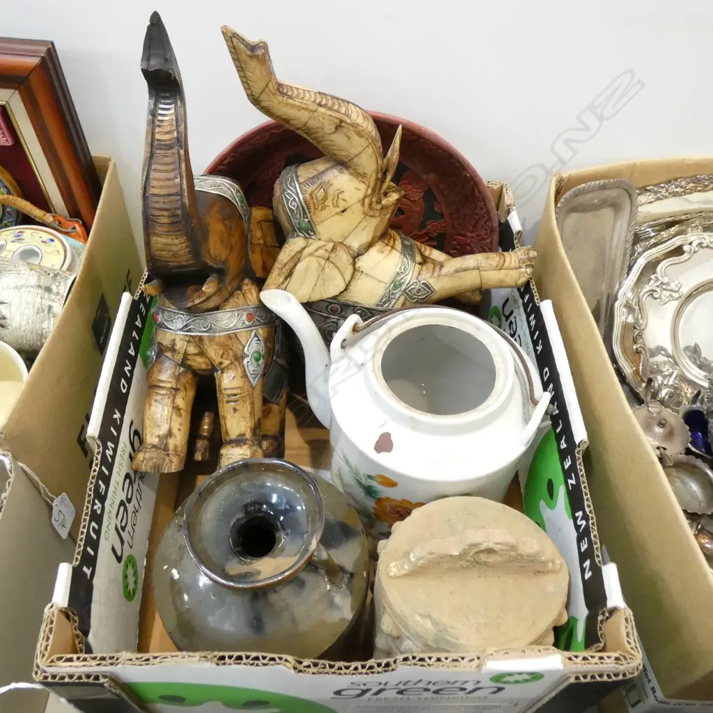 BOX LOT ORIENTAL ITEMS; PR ELEPHANTS, CERAMICS Image 1++