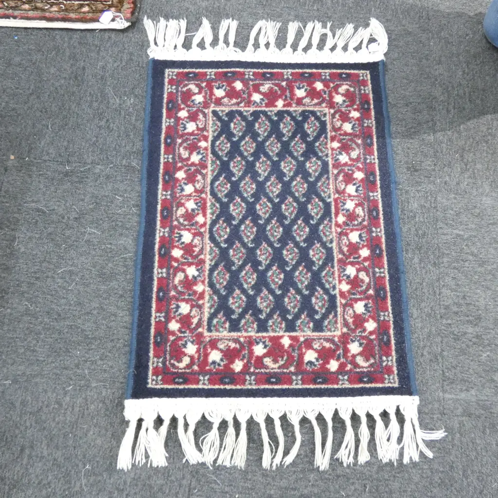 ALL WOOL BLUE BOTCH PATTERN RUG 850 X 590MM Image 1++