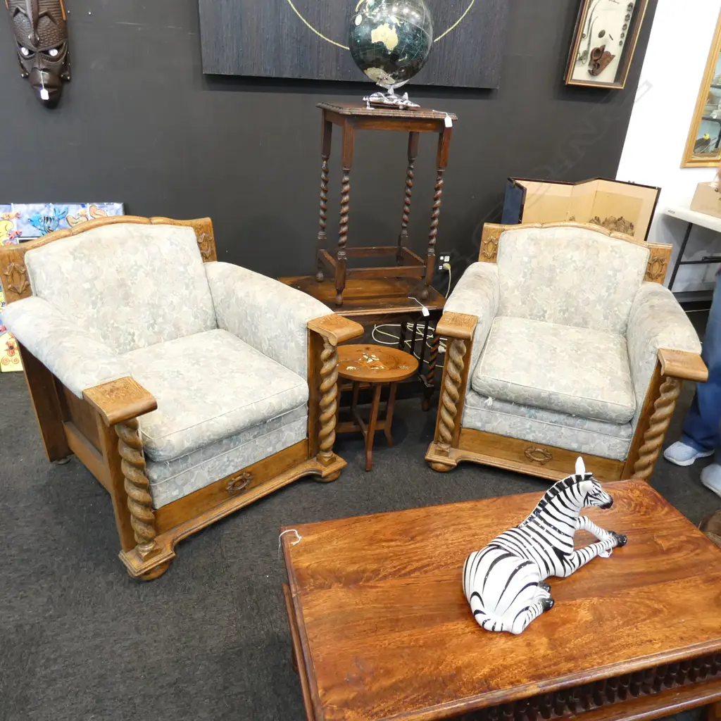 1930'S OAK BARLEY TWIST 3 PCE LOUNGE SUITE Image 1++