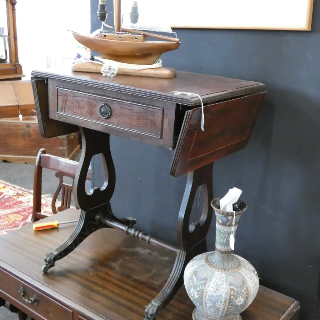REGENCY STYLE DROPSIDE TABLE L 500 MM Image 1++