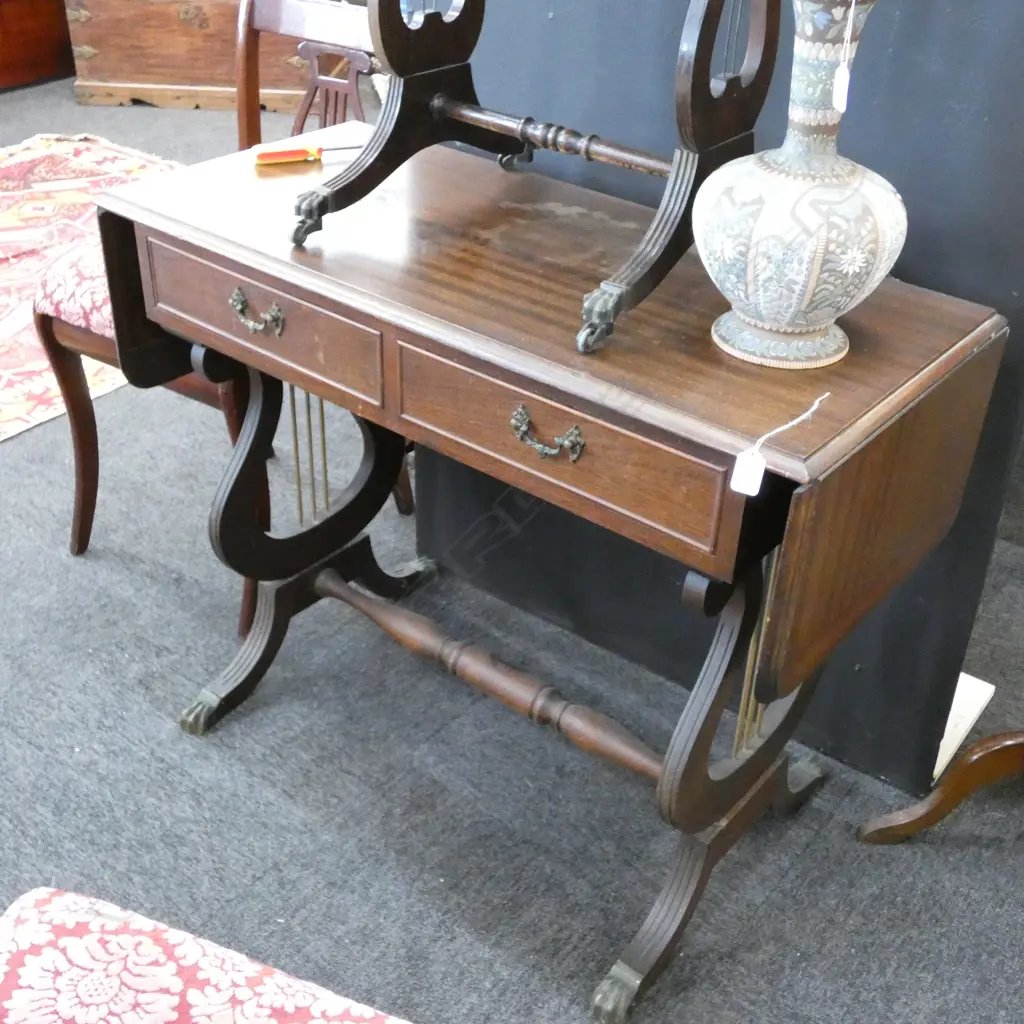 MAHOGANY REPRODUCTION DROP-SIDE LYRE TABLE Image 1++