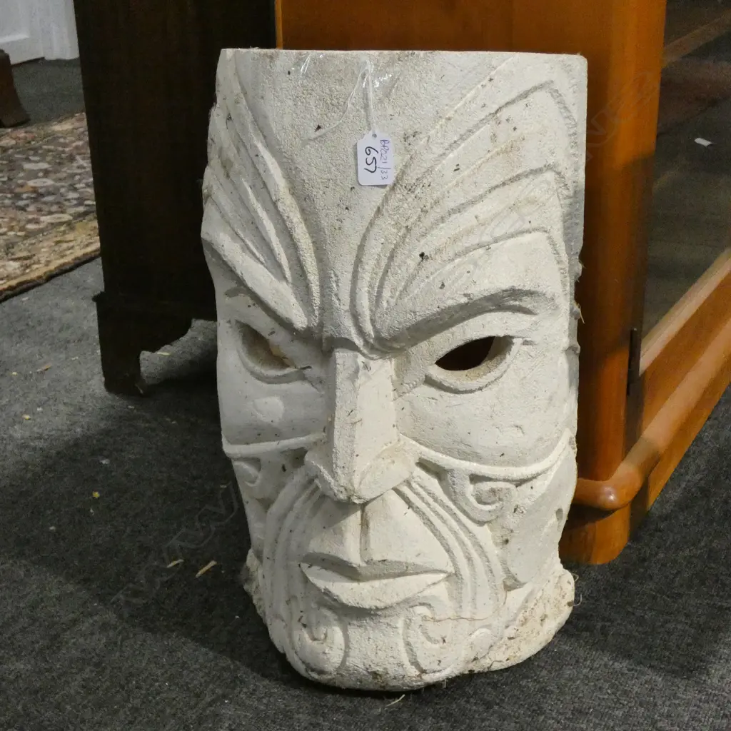 CEMENT MAORI FACE HEAVY 470MM L Image 1++